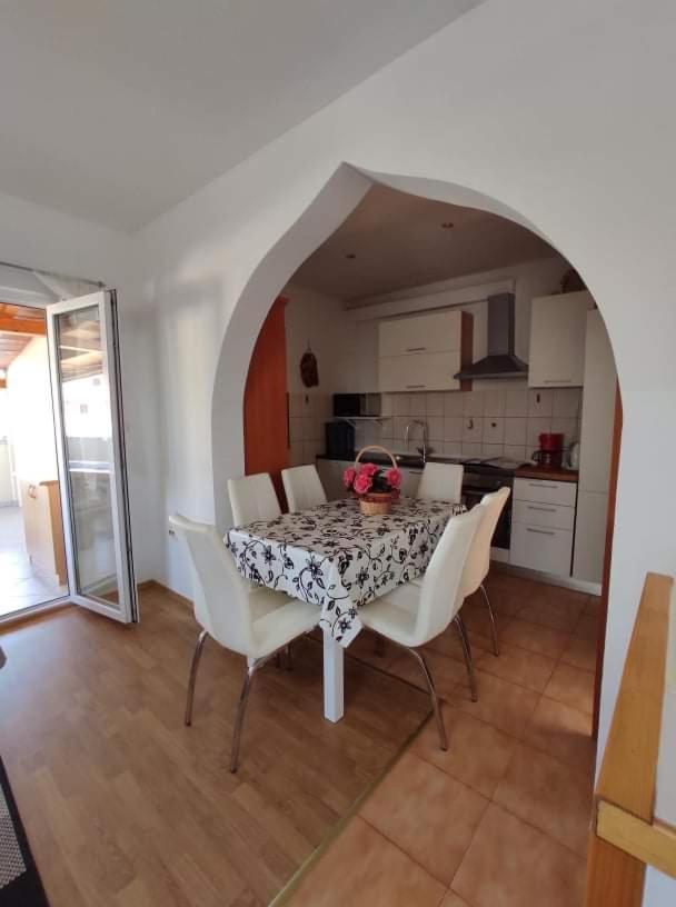 Apartmani Amans Pula Exteriér fotografie