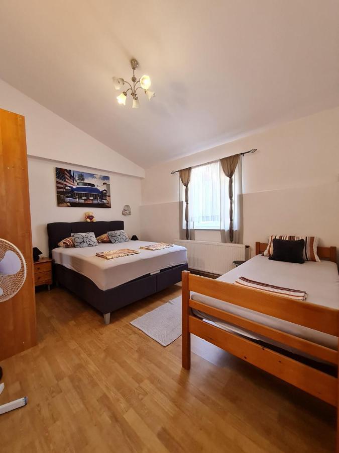 Apartmani Amans Pula Exteriér fotografie